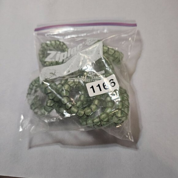 Vintage Green Glass Beads and Wire 2 Inch Napkin Rings Set of 10 - Picture 11 of 11